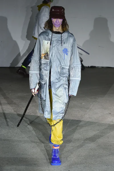 Look 37